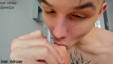 horny_jerk_roy_prick2001  29-01-2022